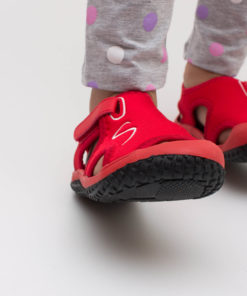 sandale rosii din panza pentru copii