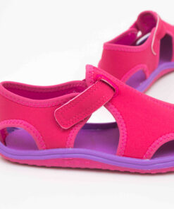 sandale roz pentru plaja